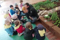 I bimbi della Sacra Famiglia alla Fiera del marrone